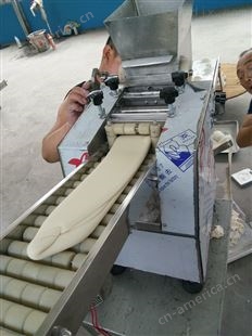 SJ-100型水饺机皮子劲道仿手工每小时生产8000个