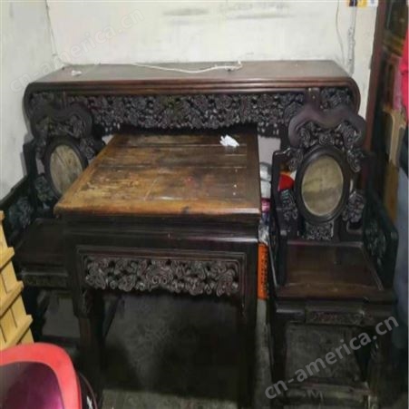上海市老红木椅子收购      老柚木圆台子回收价格